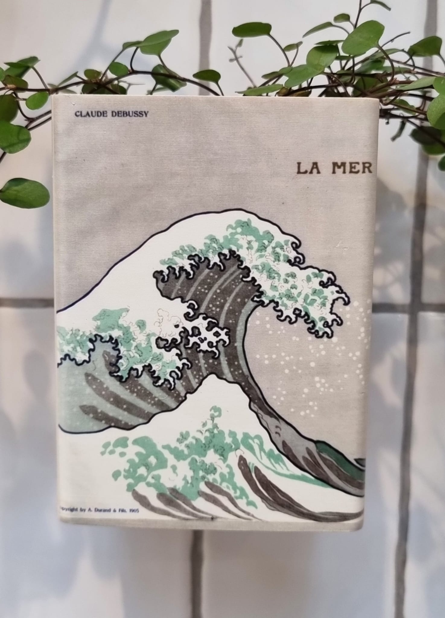 Stelo printed with seascape artwork